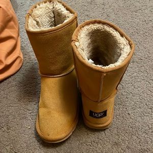 Warm And cozy, like new. I’ve worn a total of 3 times